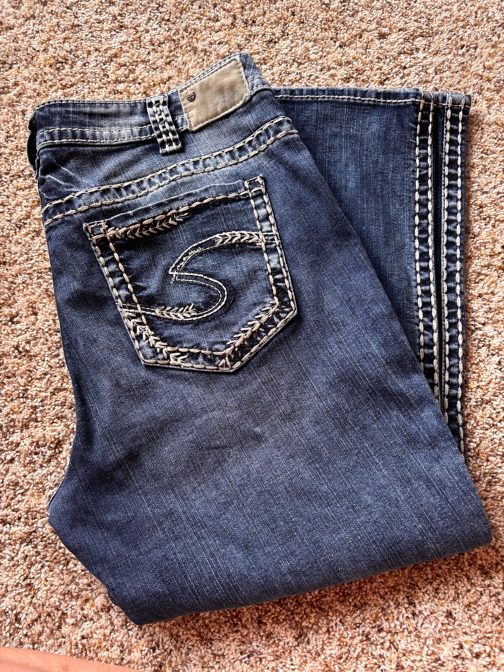 Silver Capri Jeans Dark Indigo with Contrast Stitching